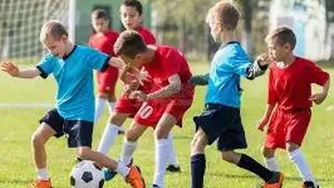 林妙可22岁恋情曝光，晒男友英姿飒爽背影照