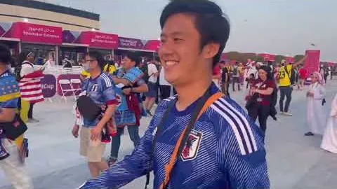 纽卡70载辉煌瞬间，30万喜鹊拥簇欢庆首冠盛典